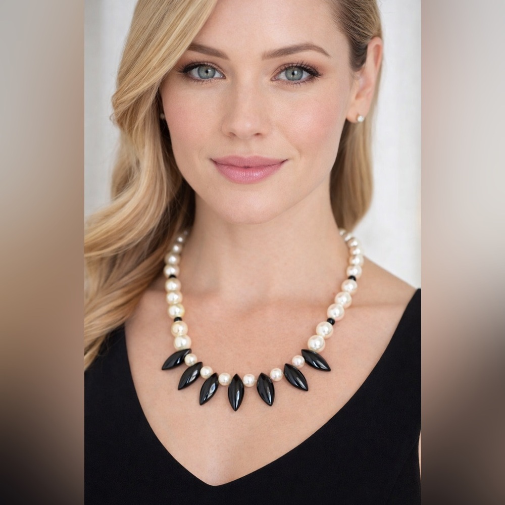 Beautiful White and Black Pearls Necklace